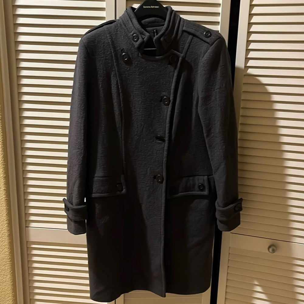 Great grey trendy military button front with epaulets and front pockets coat